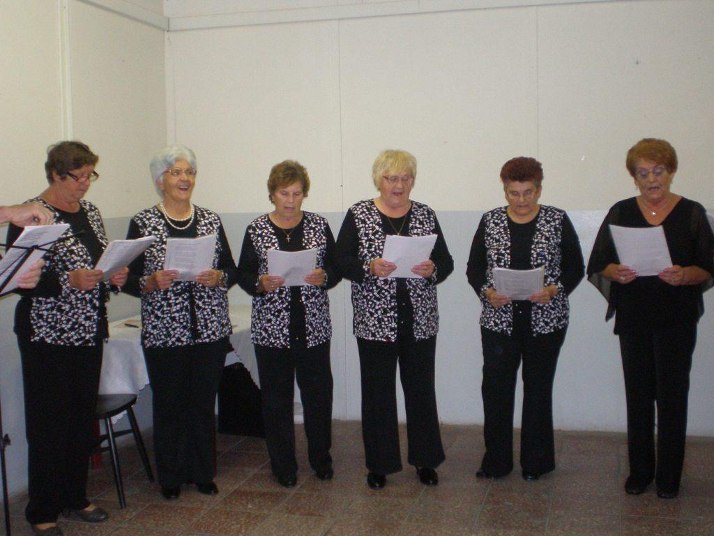 Fotogaléria Mesiac úcty k starším - október 2011 (4) Mesiac úcty k starším - október 2011